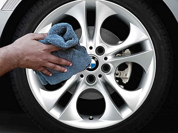 clean your alloys with microfiber cleaning cloth - Softspun