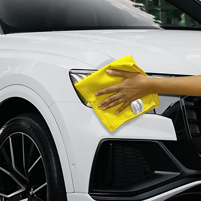 Softspun 400 GSM microfiber cloth is best for drying and best car polishing towel